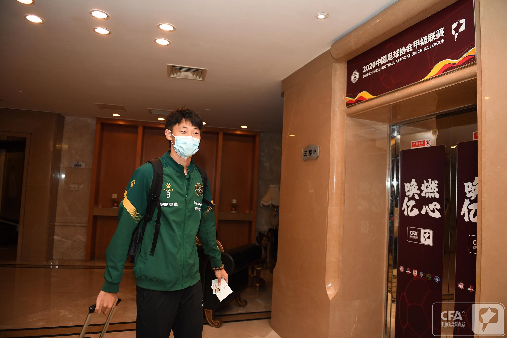 关于沙尔克球员集中精力备战下一轮比赛的信息