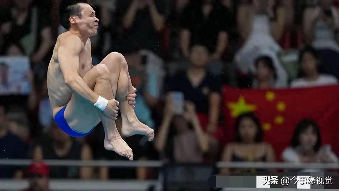 包含运动员拼尽全力，奋力突破困难取得胜利的词条