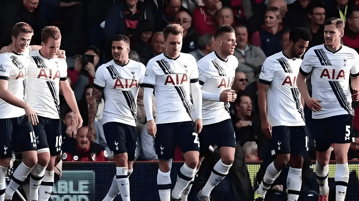 关于法兰克福中场融洽合作，展现团队默契的信息