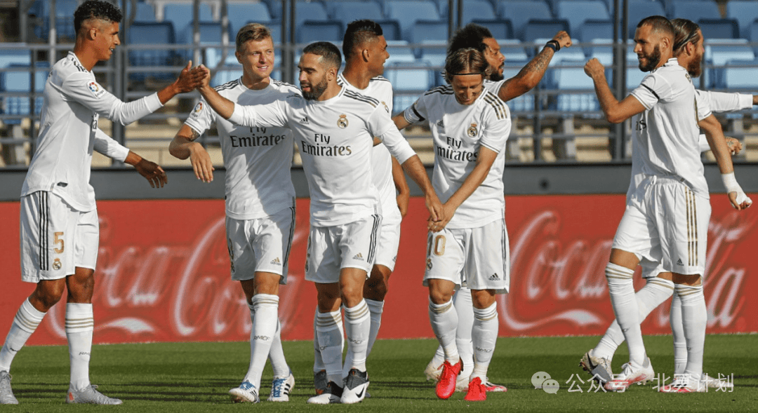 关于皇马将迎战巴伦西亚,士气高涨的信息 关于皇马将迎战巴伦西亚,士气高涨的信息