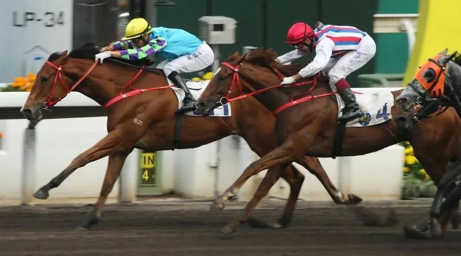 马赛取得胜利,继续保持不败战绩 马赛取得胜利,继续保持不败战绩