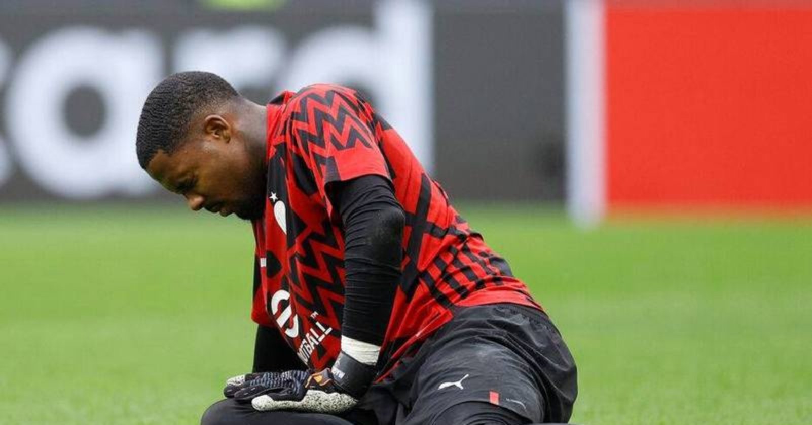 包含AC米兰历史上5位效力过的门将,谁是最佳守门员?的词条 包含AC米兰历史上5位效力过的门将,谁是最佳守门员?的词条