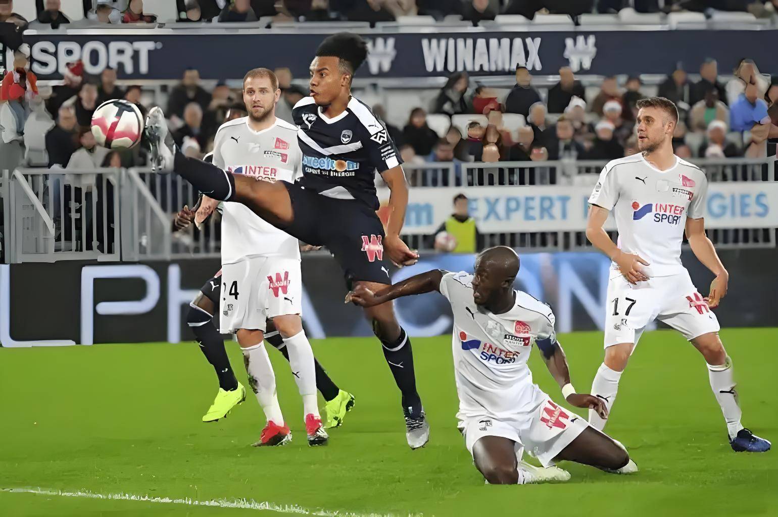 特鲁瓦主场掀翻对手，获得胜利