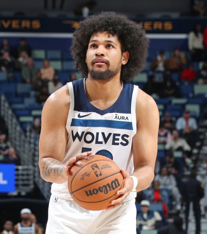 关于尼克斯球星在社交媒体上晒出训练照片，展现备战状态的信息