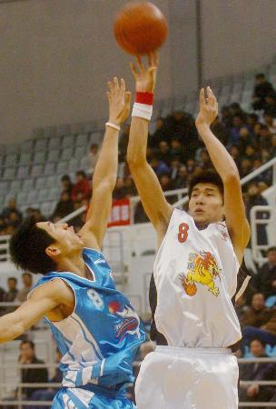 包含河南队再度战胜福建，稳固巅峰地位的词条