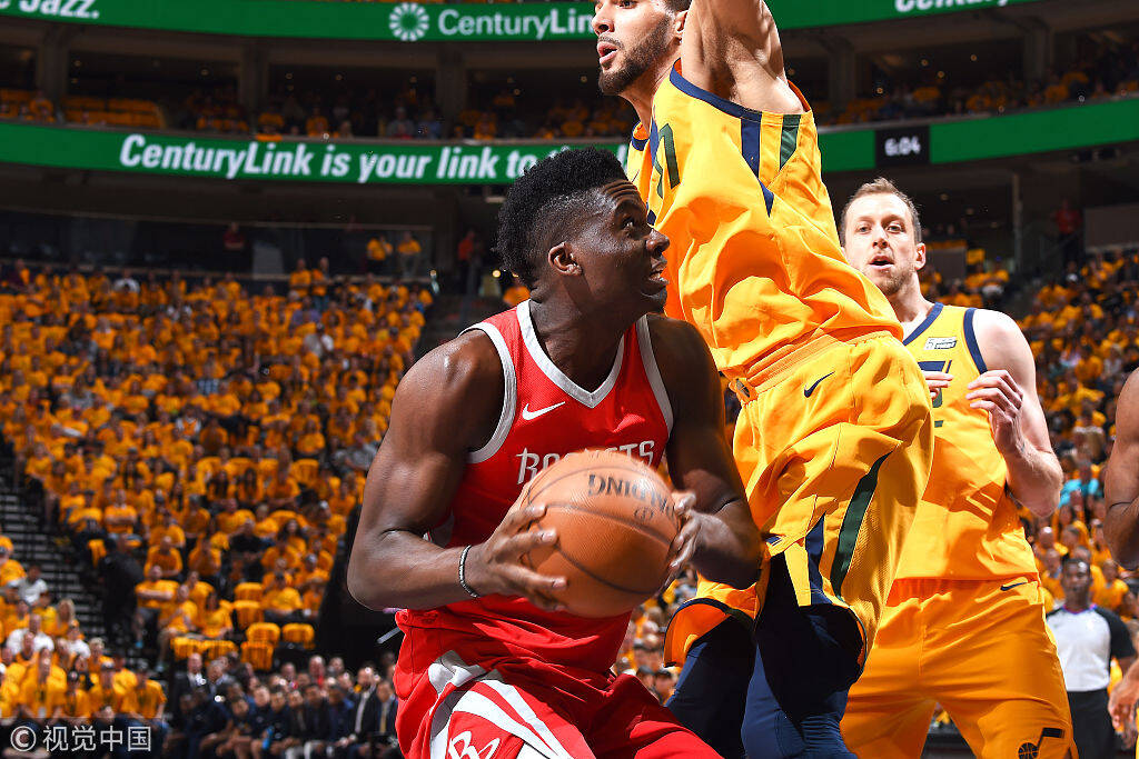 爵士内线防守横扫,挫败对手夺胜 爵士内线防守横扫,挫败对手夺胜