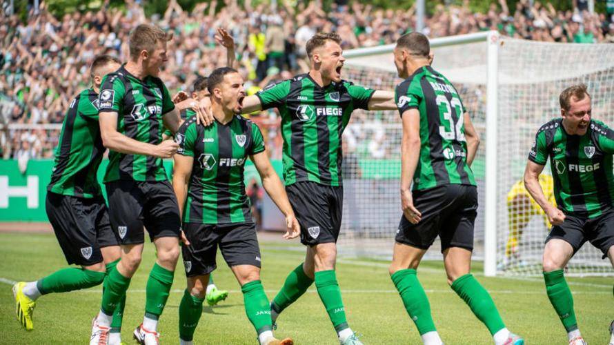 多特蒙德客场不敌柏林赫塔，卫冕冠军遭遇滑铁卢的简单介绍